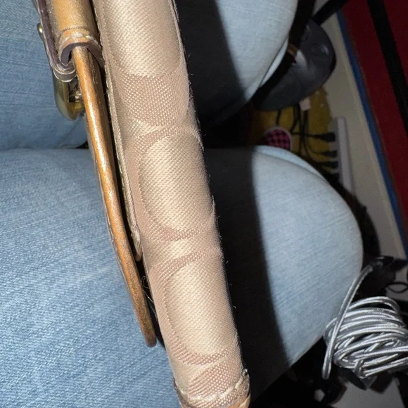 Coach Signature Canvas Wallet in Brown/Tan with Brass Buckle - Picture 8 of 14